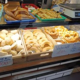 Farkas Vadkovászos Pékség - Lehel Csarnok Budapest - Étel/ital