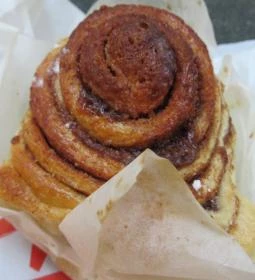 Farkas Vadkovászos Pékség - Lehel Csarnok