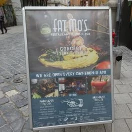 Fat Mo's Budapest - Egyéb