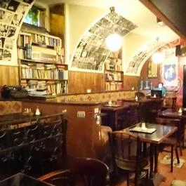 Fecske Presszó Budapest - Belső