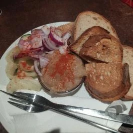 Gyűrű Pub & Podium, Budapest - Étel/ital