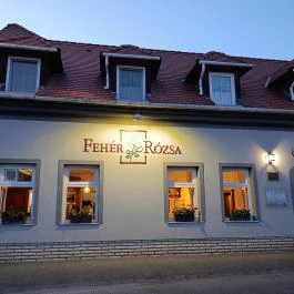 Fehér Rózsa Fogadó étterme Sopron - Külső kép