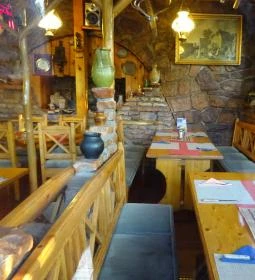 Fehér Ló Pub & Steak House