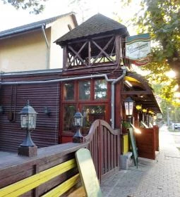 Fehér Ló Pub & Steak House