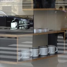 Fekete, Budapest - Belső