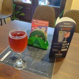 Fekete Delfin Bár & Kávézó Budapest - Étel/ital