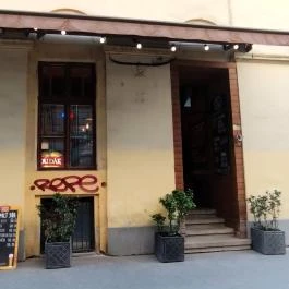 FéLiX Pub n' Merch Budapest - Külső kép