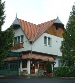 Fenyőgyöngye Vendéglő