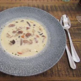 Fenyőharaszt Kastélyszálló étterme Verseg - Étel/ital