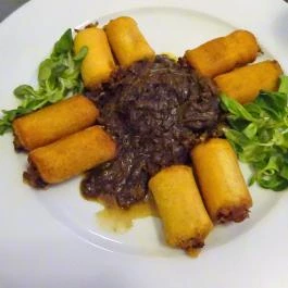 Ferdinánd Monarchia Cseh Sörház Budapest - Étel/ital