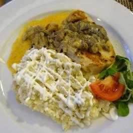 Ferdinánd Monarchia Cseh Sörház Budapest - Étel/ital