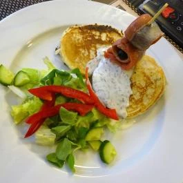 Ferdinánd Monarchia Cseh Sörház Budapest - Étel/ital