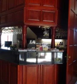 Festal Étterem és Hennessy Club