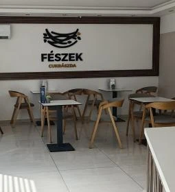 Fészek Cukrászda - Bicske
