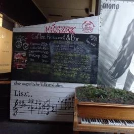 Fészek Kulturális Központ Budapest - Külső kép