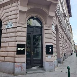 Fiktív Budapest - Külső kép
