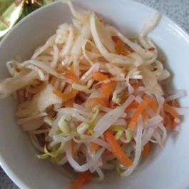 Fincsi Kínai Büfé Budapest - Étel/ital