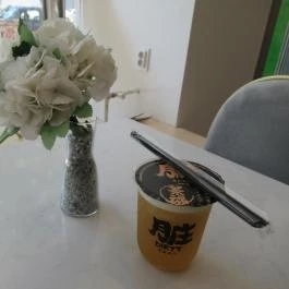 Find Tea Drinks & Sweeties Budapest - Belső