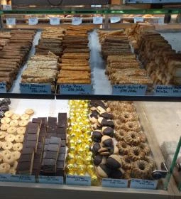 Fini-Mini Pékség - Csepeli Piac