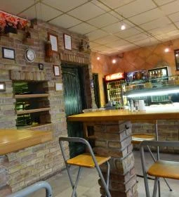 Finom Falat Ételbár