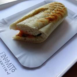 Finomító Kantin Budapest - Étel/ital