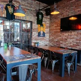 FIRST Craft Beer Brewery & Taproom Budapest - Belső