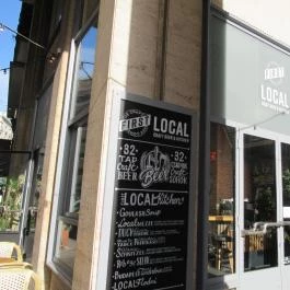 First Local Craft Beer & Kitchen Budapest - Külső kép