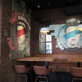 First Local Craft Beer & Kitchen Budapest - Belső