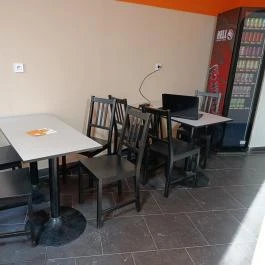 Fishbox, Budapest - Belső