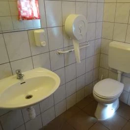 Florida Fagyizó Balatonmáriafürdő - Mosdó