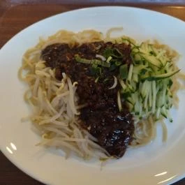 Flour Style Wok Bar Budapest - Étel/ital