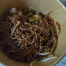 Flour Style Wok Bar - Nyugati Budapest - Étel/ital