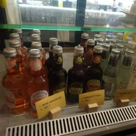 Flow Specialty Coffee Bar & Bistro Budapest - Étel/ital