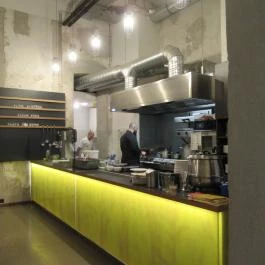 Flow Specialty Coffee Bar & Bistro Budapest - Belső