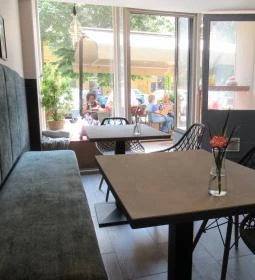 Fluffy's Cafe & Brunch