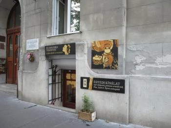 Flying Bird Tea House Budapest