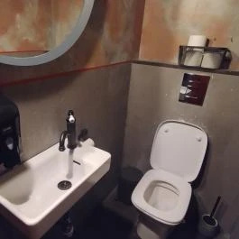 Főfoto Kávézó Budapest - Mosdó