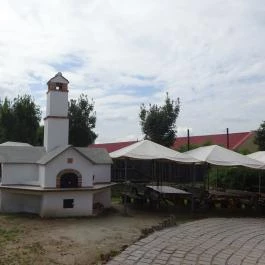 Fogadó a Fehér Hattyúhoz, Bikal - Külső kép