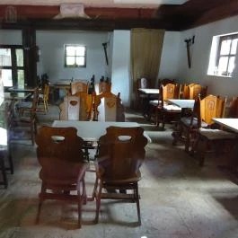 Fogadó a Fehér Hattyúhoz, Bikal - Belső