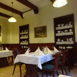 Öreg Prés Étterem Mór - Belső