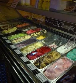 Fogarasi Pékség, Cukrászda & Kávézó