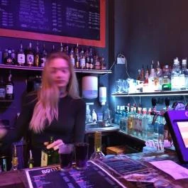 Instant- Fogas, Budapest - Belső