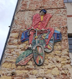 A Földből kitörő metrókocsi