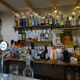 Fonódó Poharazó Budapest - Étel/ital