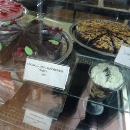 Fontana Kávézó Budapest - Étel/ital