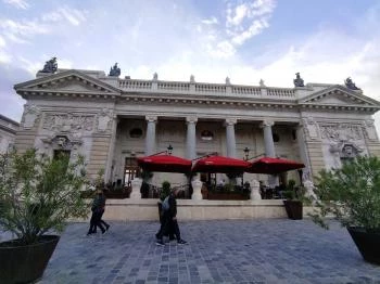 Főőrség Étterem & Kávéház Budapest