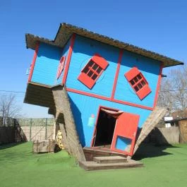 Fordított ház Hajdúszoboszló - Egyéb