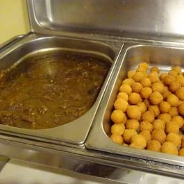 Forest Hills Hotel Étterme Zirc - Étel/ital