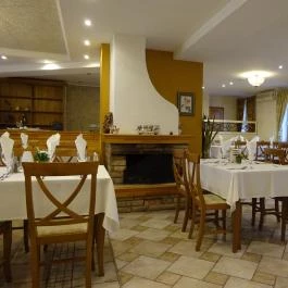 Forgó Étterem , Dunabogdány - Belső