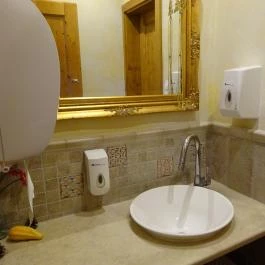 Forgó Étterem , Dunabogdány - Mosdó